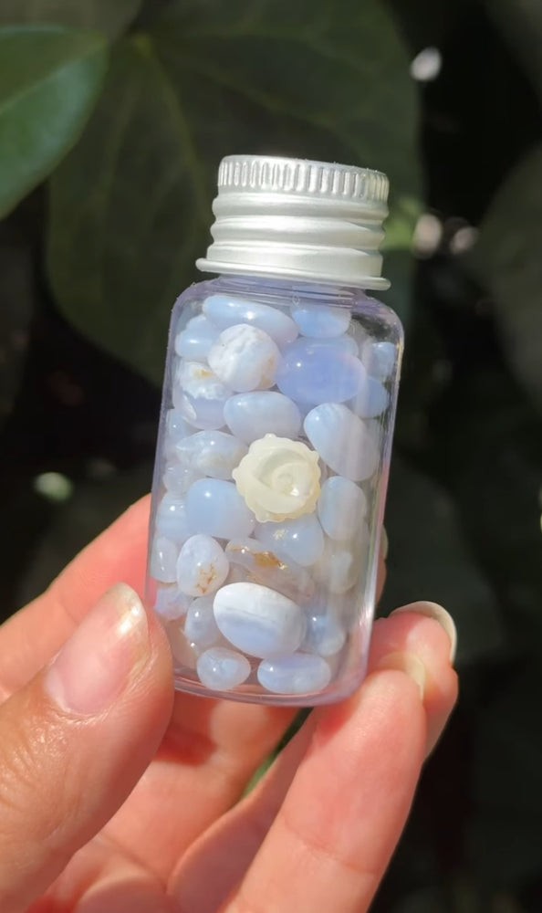 
                  
                    RESERVED LISTING - im_just_walkin_here
                  
                